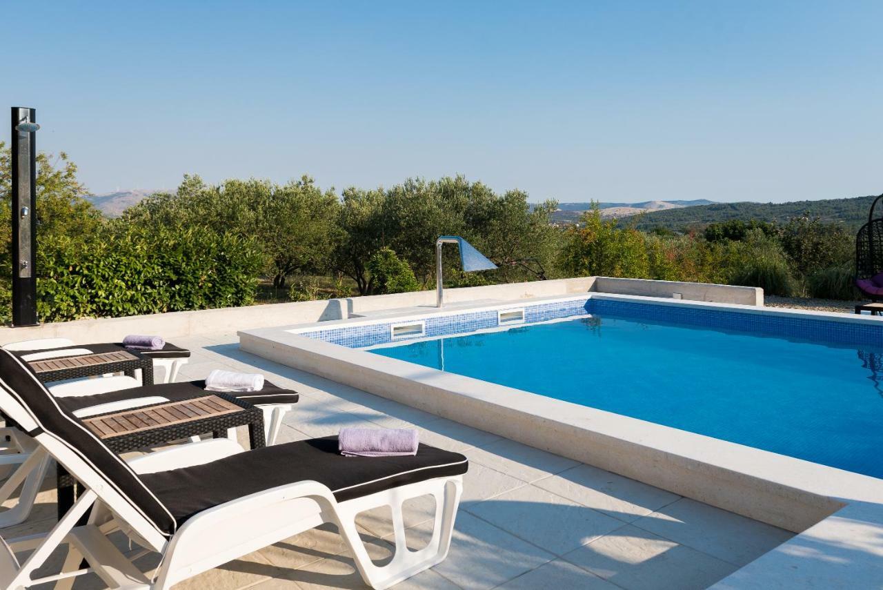 Villa Solitude
